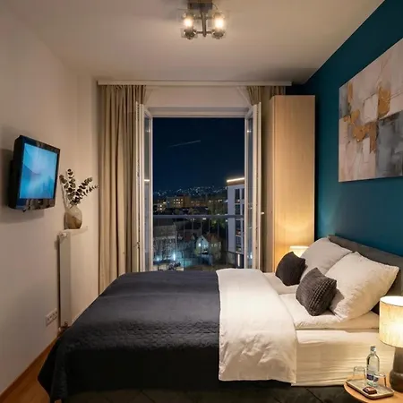 Апартаменты Near Airport,tram & Center Free Parking