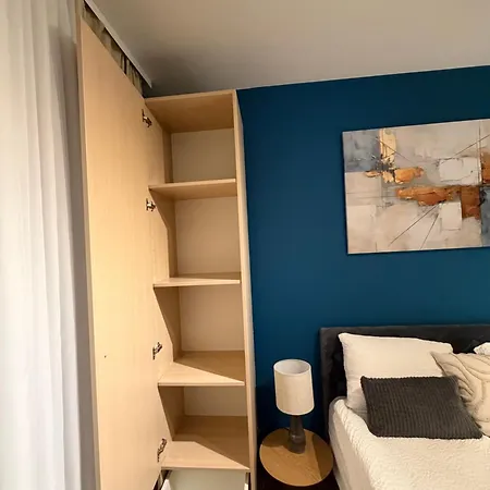 Near Airport,tran & Center Free Parking شقة سراييفو