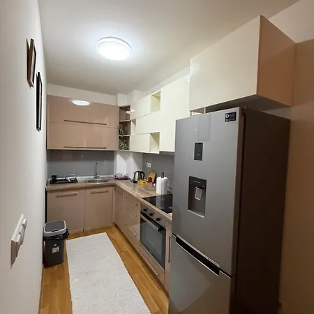 Апартаменты Near Airport,tram & Center Free Parking Сараево