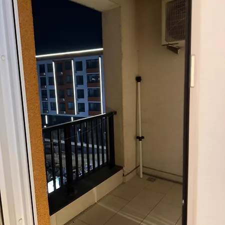 Near Airport,tram & Center Free Parking * Сараево