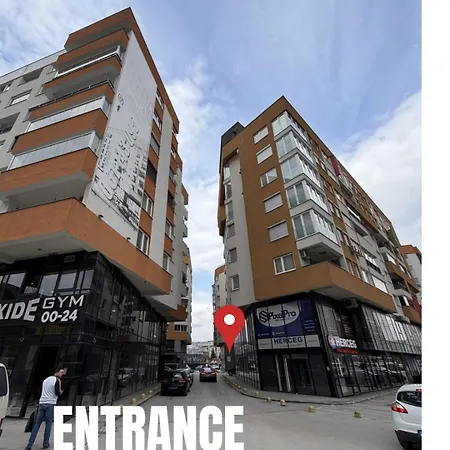 Апартаменты Near Airport,tram & Center Free Parking