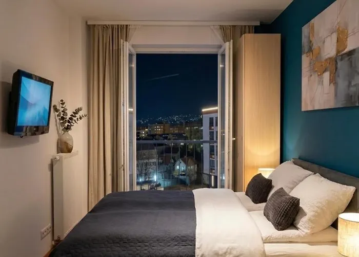 شقة Near Airport,tran & Center Free Parking