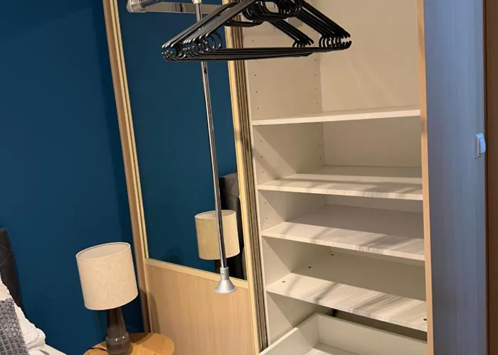 Near Airport,tran & Center Free Parking شقة سراييفو