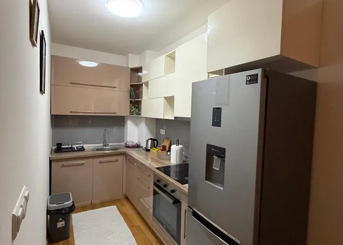 شقة Near Airport,tran & Center Free Parking سراييفو