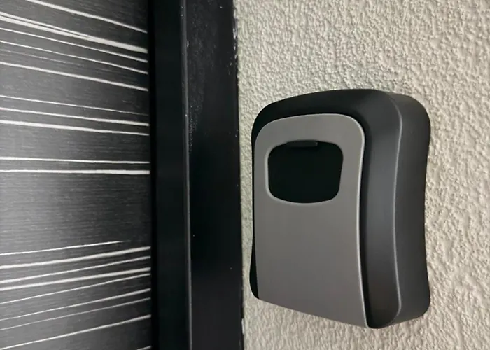 شقة Near Airport,tran & Center Free Parking سراييفو