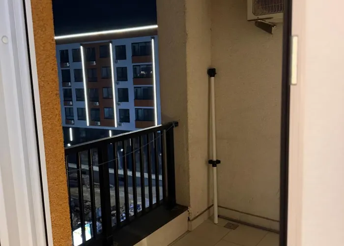 Near Airport,tran & Center Free Parking * سراييفو